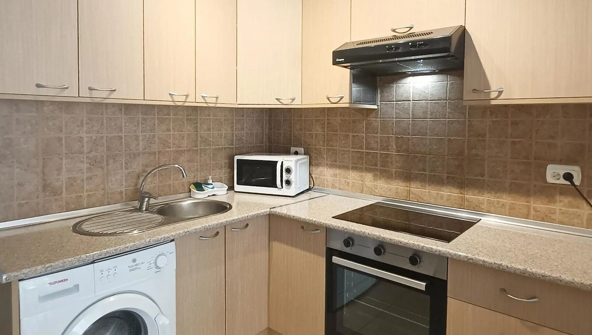 Cozy Apartment + Parking Playa San Juan غيا ذي إسورا إسبانيا